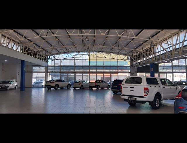 925M² SHOWROOM TO LET IN DURBAN CENTRAL